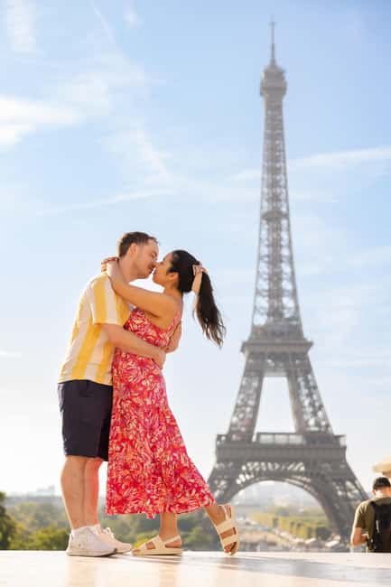 Paris: Private Photoshoot at the Eiffel Tower - Photo packages and what you receive