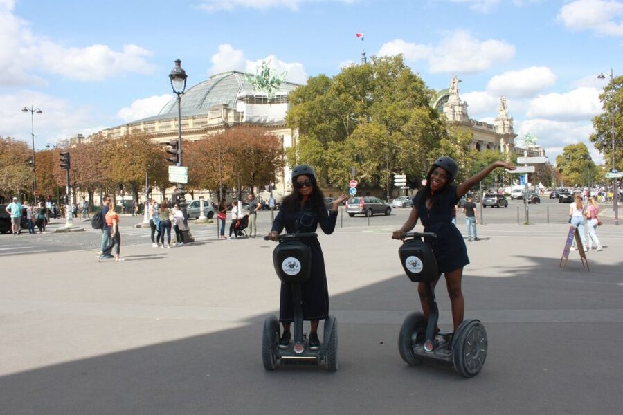 Paris: Private Sightseeing Segway Tour - Invalides: a grand opening with military weight