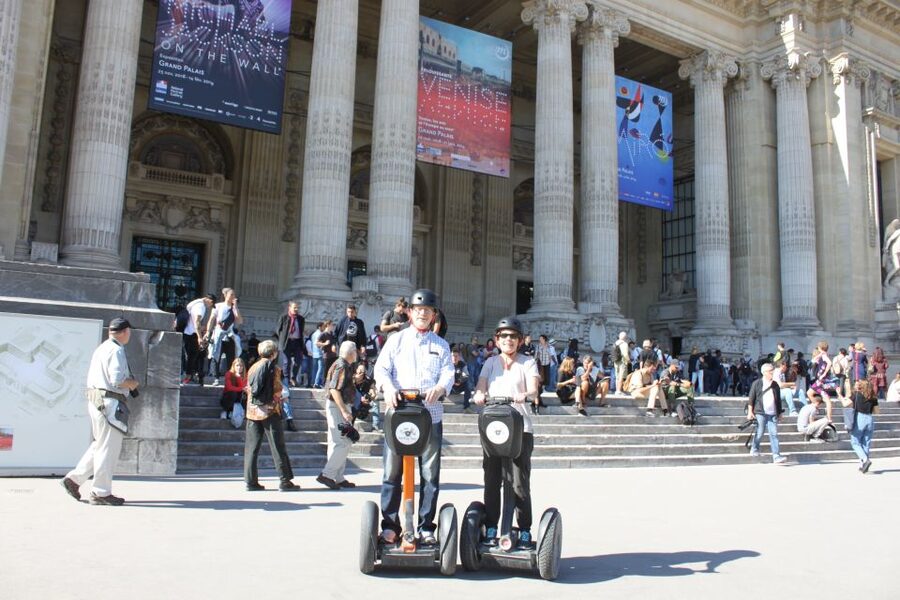 Paris: Private Sightseeing Segway Tour - Champs-Elysées and the Arc de Triomphe