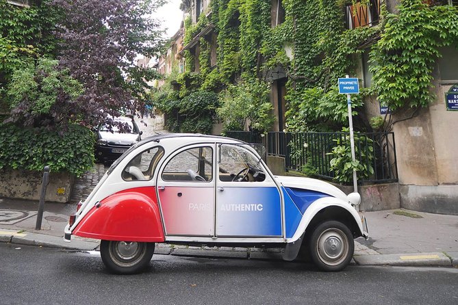 Paris Private Tour: Romantic Tour in a 2CV - Hotel pickup makes a short tour easier