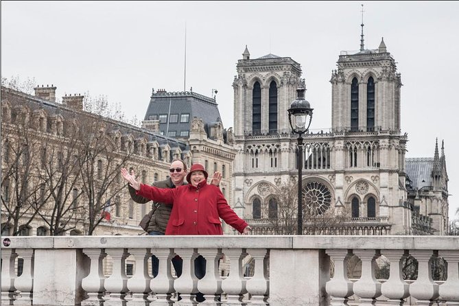 Paris Private Walking Tour with a Personal Photographer - What this Paris photo walk actually is