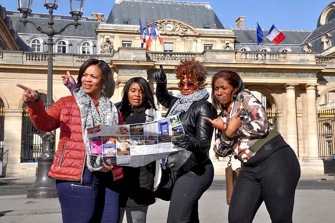 Paris Private Walking Tour with a Personal Photographer - The Louvre, Seine, and classic Paris backdrops