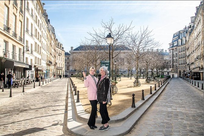 Paris Private Walking Tour with a Personal Photographer - Is $151.23 per person a fair price?
