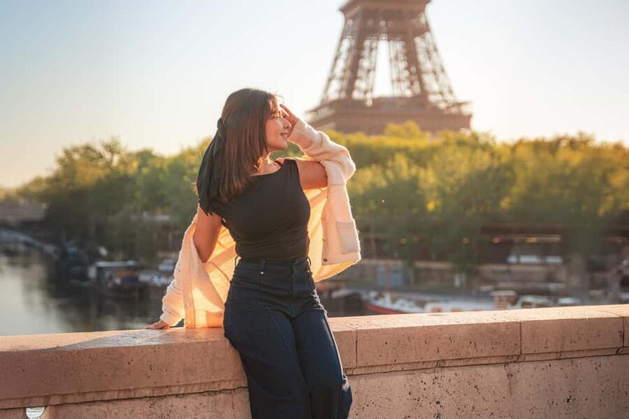 Paris: Professional Photoshoot with the Eiffel Tower - Why an Eiffel Tower photoshoot can be worth your hour