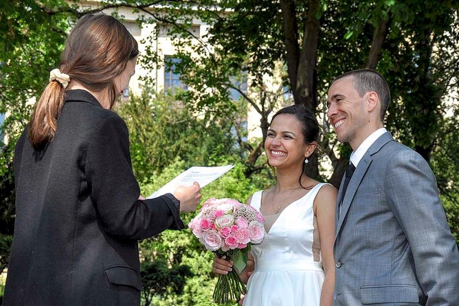 Paris Renew Your Wedding Vows Experience with Professional Photographer - Bringing family and friends to the celebration