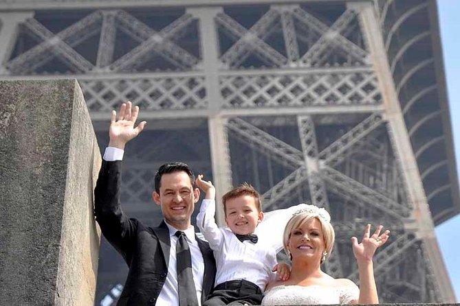 Paris Renew Your Wedding Vows Experience with Professional Photographer - Adding the high-definition video option