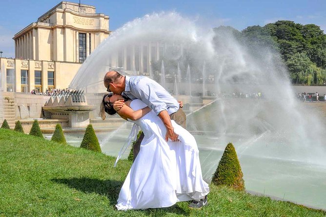 Paris Renew Your Wedding Vows Experience with Professional Photographer - Weather, clothing, and practical comfort