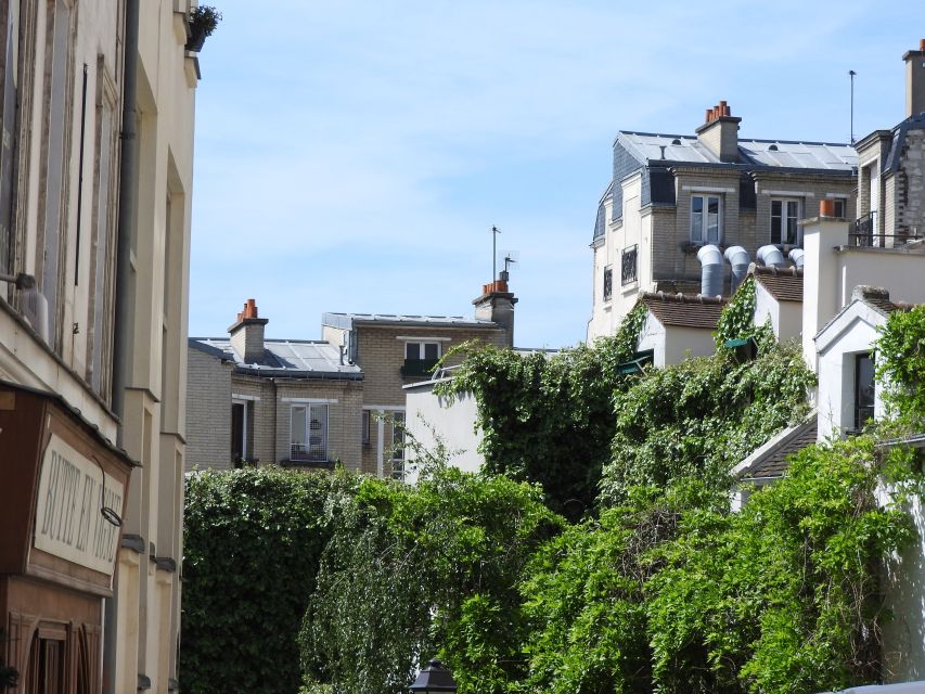 Paris: Sacré-Coeur and Montmartre Tour with Expert Guide - Is $28 a fair price?