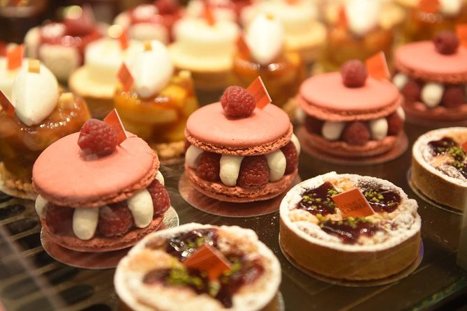 Paris Saint-Germain French Gastronomy Tasting Food Tour - Place Saint-Sulpice and the longer route