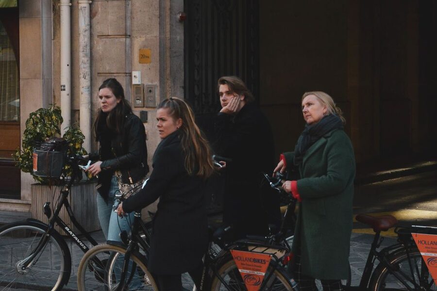 Paris: Secret City Bike Tour Off the Tourist Path - Five things that make this Paris bike tour useful