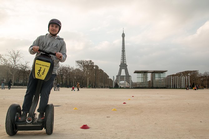 Paris Segway Express Tour (12 monuments in 1 hour and 30 minutes) - Eiffel Tower views in five minutes