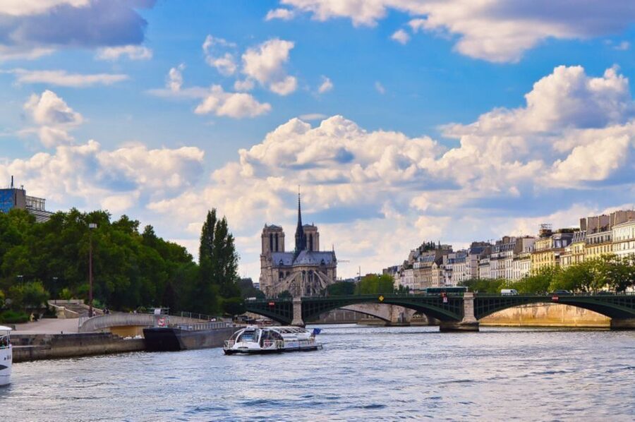 Paris: Seine Cruise with Snack/Optional Eiffel Tower Ticket - Finding your sweet stop near the Seine