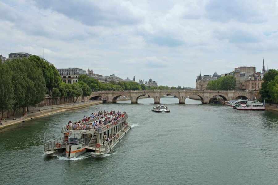 Paris: Seine Cruise with Snack/Optional Eiffel Tower Ticket - Who will enjoy this most