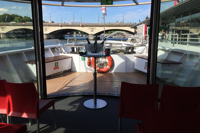 Paris Seine River Champagne Tasting Cruise - Meeting the boat below the Eiffel Tower