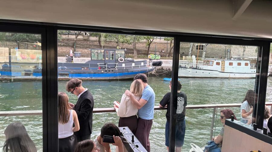 Paris: Seine River Cruise and 3-course Bistro Lunch - Is the $69 combination worth booking?