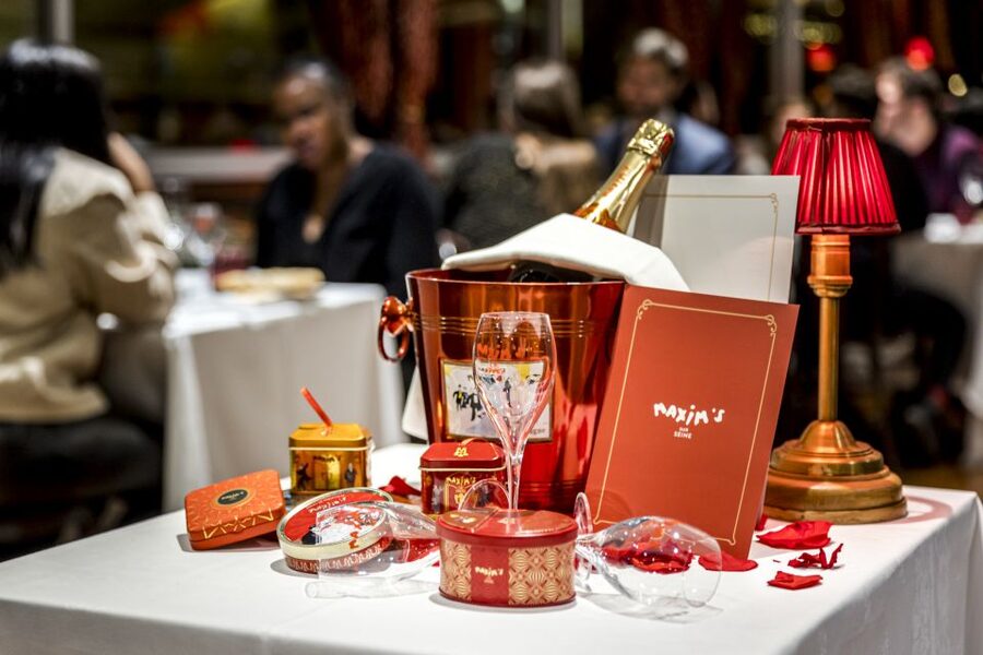 Paris: Seine River Cruise with 3-Course Dinner & Live Music - Key details before you book