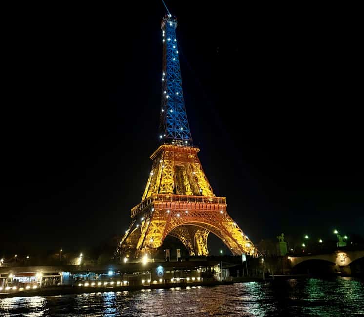 Paris: Seine River Private Cruise - Key points at a glance