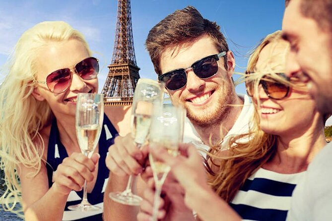 Paris: Seine River Sightseeing Sunset Cruise with Champagne - What this Seine cruise is really like