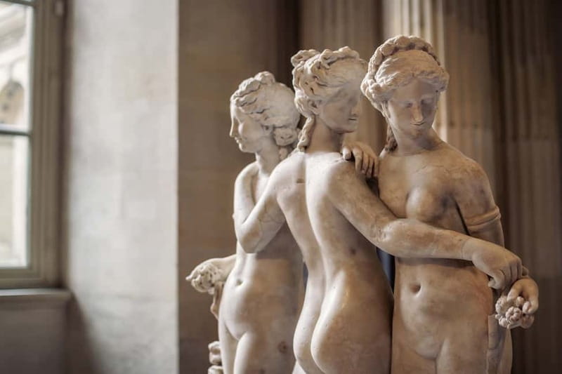 Paris: Skip-the-Line Louvre Highlights Tour with Mona Lisa - Michelangelo, French Masters, and More Than Three Famous Names