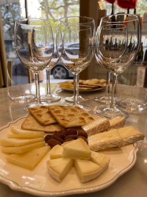 Paris: Tasting of 3 Wine and 3 Cheese - Is $55 a fair price?