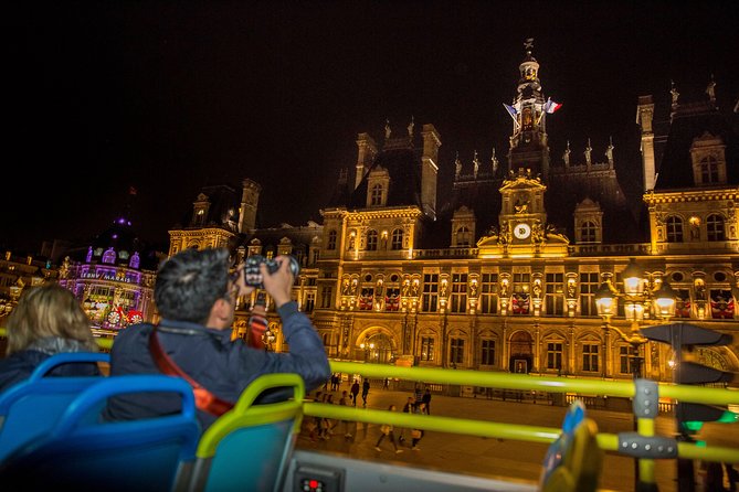 Paris Tootbus Festive Christmas Lights Tour - The Eiffel Tower timing that makes the ticket worthwhile