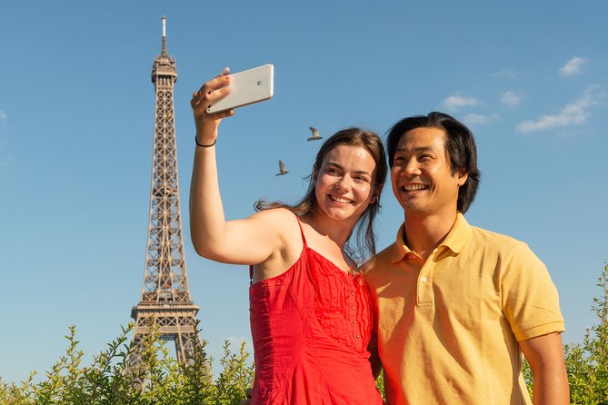 Paris Tour with Lunch at the Eiffel Tower and Seine River Cruise - The coach ride through Paris