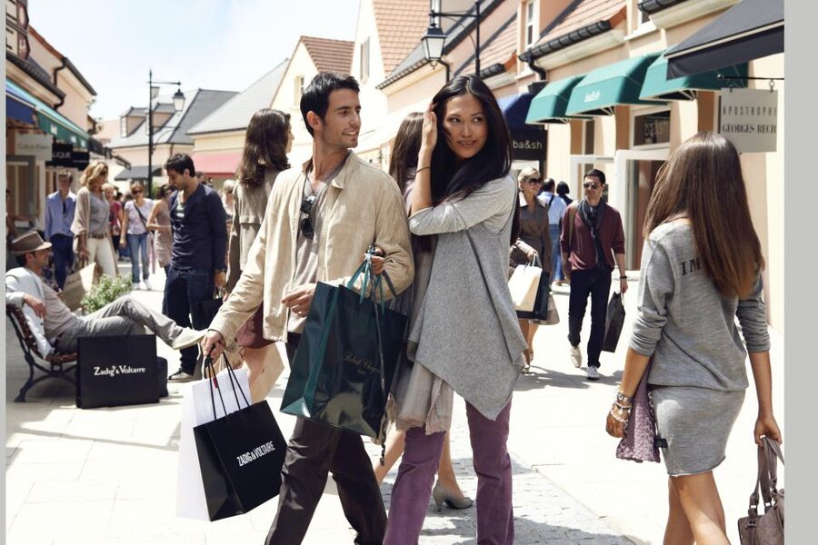 Paris: Vallée Village Outlet Shopping Day - What to do once you arrive