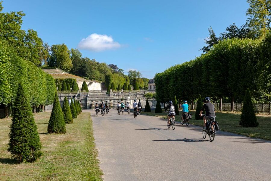 Paris: Versailles Palace and Queen Hamlet E-Bike Tour - Trianon and Marie-Antoinette’s rural retreat