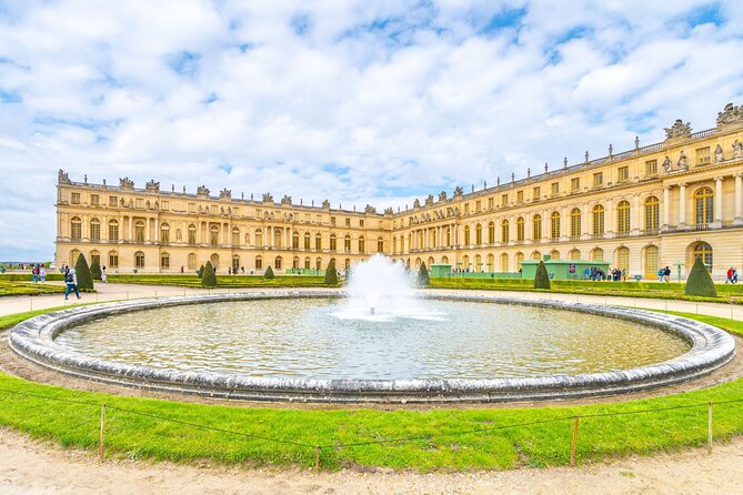 Paris: Versailles Palace with Gardens and Estate Entrance Ticket - What this Versailles ticket actually covers