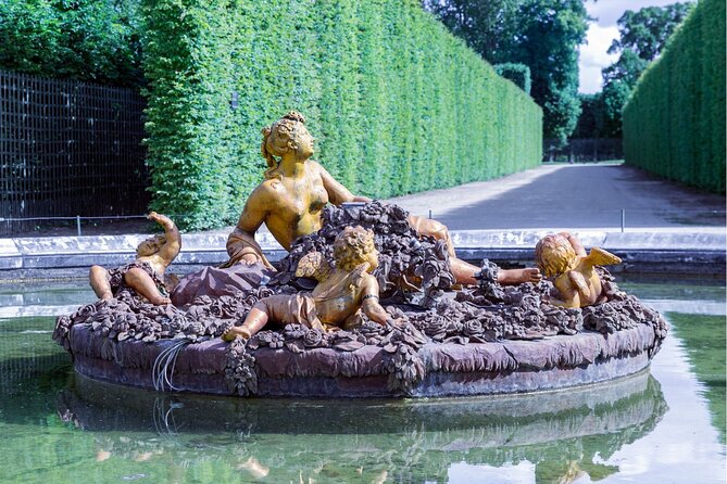 Paris: Versailles Palace with Gardens and Estate Entrance Ticket - Getting there and planning your day