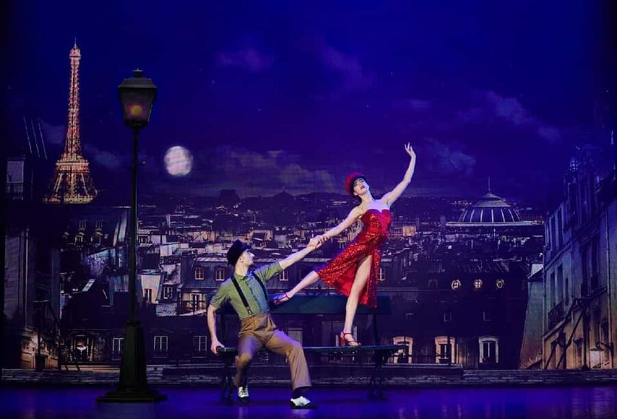 Paris: VIP Dinner and Cabaret Show at Paradis Latin - Pierre Hermé Desserts and Bollinger Champagne