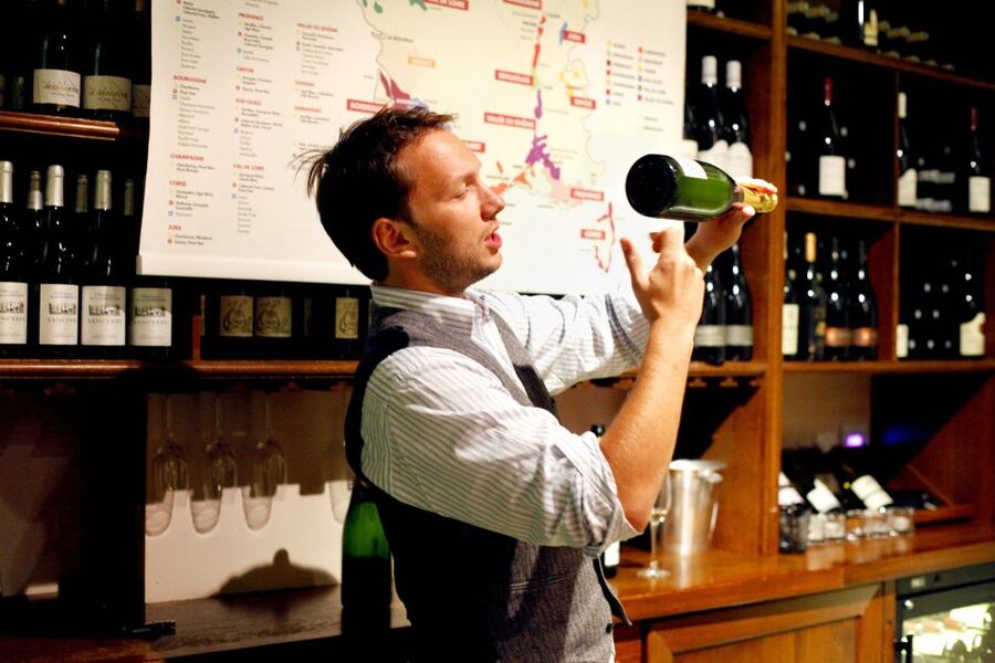 Paris: Wine and Cheese Lunch - Who Will Enjoy It Most?