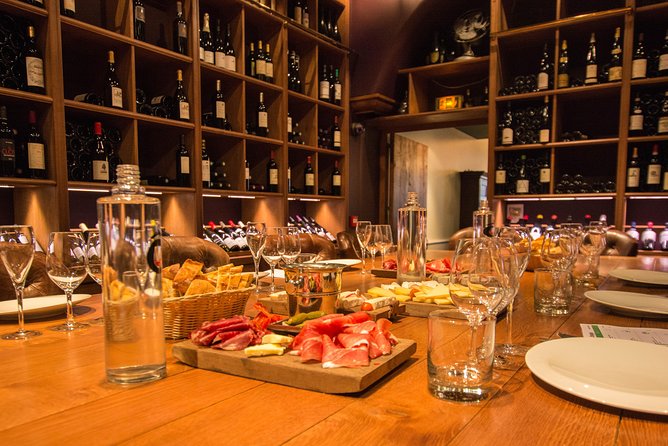 Paris Wine Tasting plus Cheese Lunch with an Expert Sommelier - Meeting Clément, Jasmina, Damien, and the Other Sommeliers
