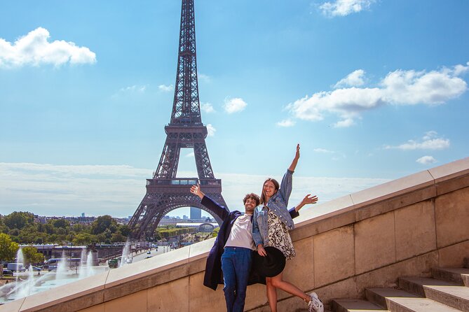 Paris: Your Own Private Photoshoot at the Eiffel Tower - Meeting at 8 Port de Suffren