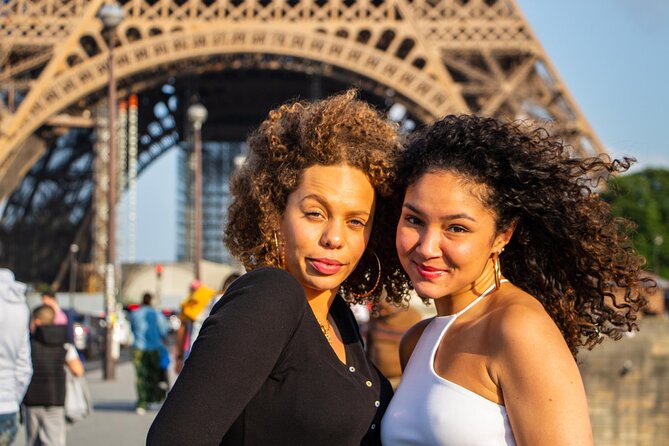 Paris: Your Own Private Photoshoot at the Eiffel Tower - Image Delivery and What You Receive