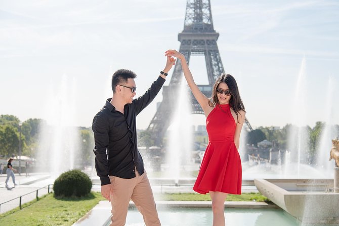 Parisian Life Style Private Photo Shoot at Eiffel Tower - How the one-hour route unfolds