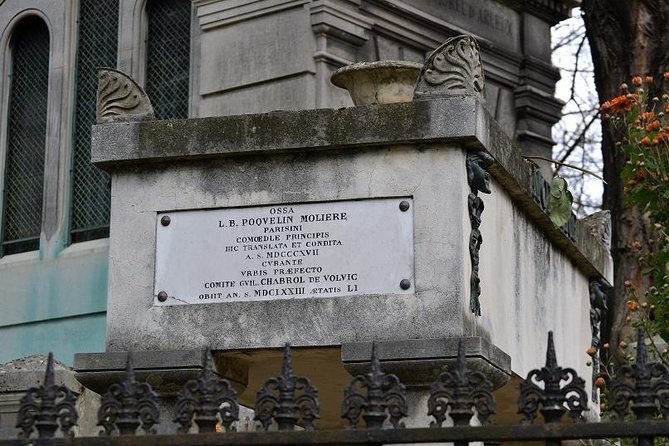 Pere Lachaise Cemetery Walking Tour in Paris - Value at a Listed Price of $0.00