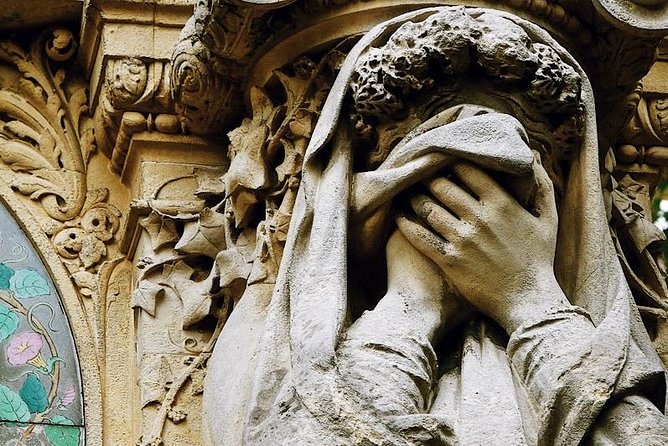 Père Lachaise Cemetery Walking Tour - Semi-Private 12ppl Max - The walking effort and weather
