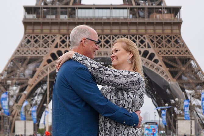 Photo Session in Paris - Photographer at the Eiffel Tower - Stop one: the main Trocadéro square