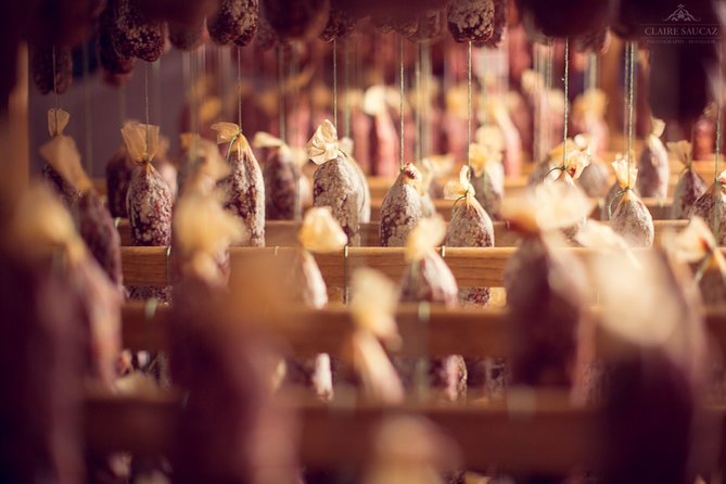 Pierre IBAIALDE: Guided Tour Ham Workshop, tasting - Starting at 41 Rue des Cordeliers