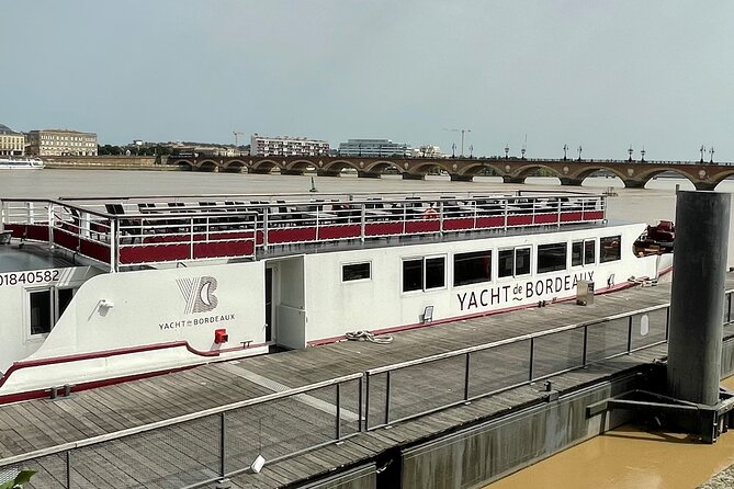Prestige Commented Cruise glass of wine and Canelé in Bordeaux - Bordeaux architecture from the water