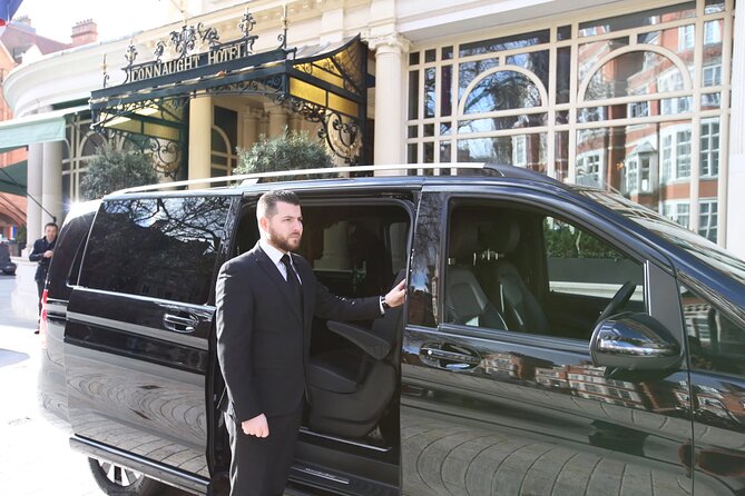 Private Arrival Transfer from CDG or ORLY airports to Paris city - Why a private airport ride can be worth it