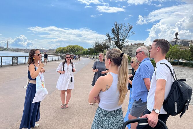 Private - Best of Bordeaux Walking Tour + Glass of Bordeaux Wine - Why a private walk works well in Bordeaux