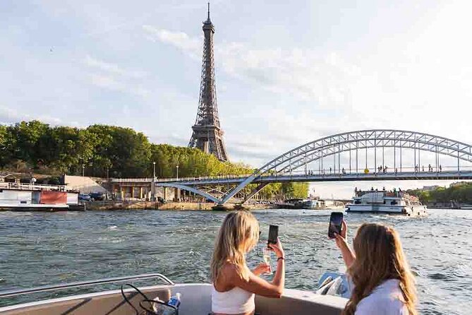 Private Cruise to Discover Paris - Starting at Port de Javel Haut