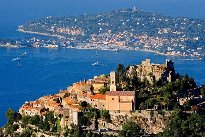 Private Driver/Guide to Monaco, Monte-Carlo and Eze Village - Monte Carlo’s casino square and Hotel de Paris