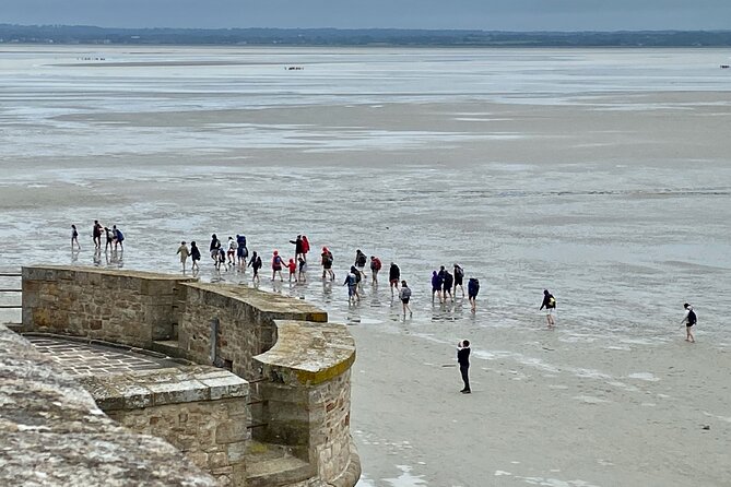 Private Mont Saint-Michel, Normandy D-Day Express trip from Paris - Three hours is enough, but not generous