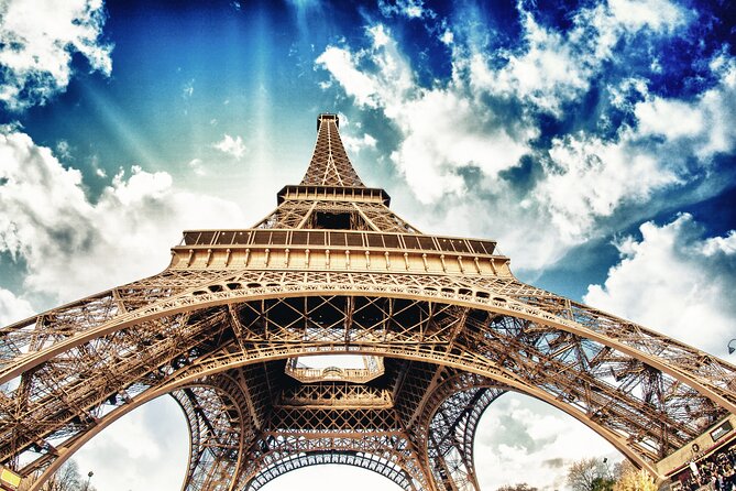 Private Paris Airport Arrival Transfer – CDG & ORLY Airports - Inside the private Mercedes or replacement vehicle