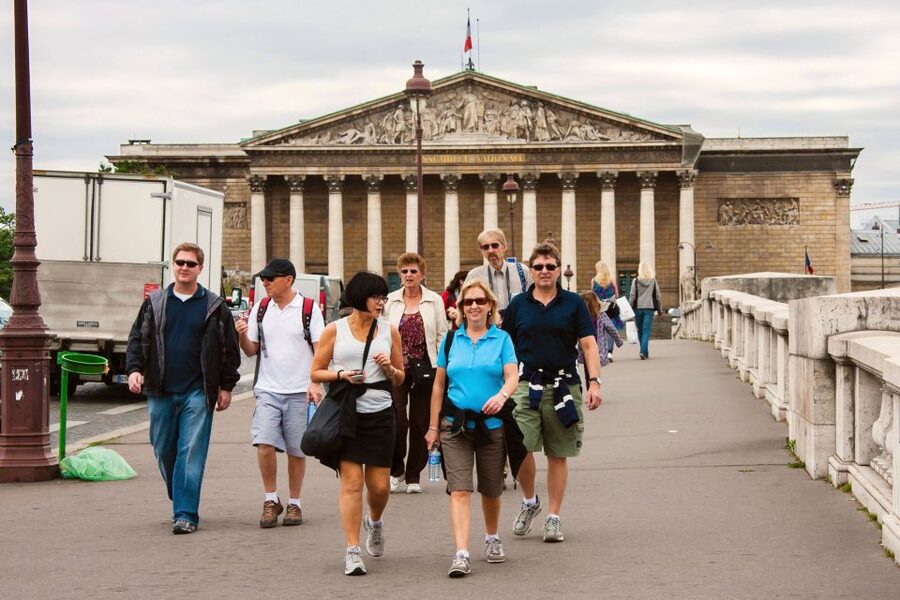 Private Secrets of Paris Bike Tour - Why the private format changes the experience