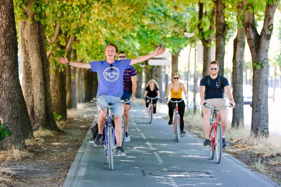Private Secrets of Paris Bike Tour - Who should book this tour?