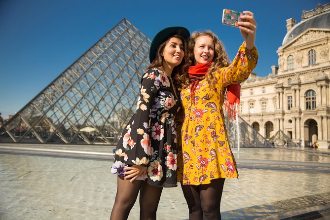 PRIVATE TOUR: Highlights & Hidden Gems of Paris With Locals - Starting at the Louvre and Rue de Rivoli